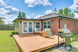 Furnished Deck | Enclosed Yard | Gas Grill