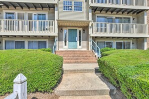 Pet Friendly w/ Fee | Suitable for Children | 2nd-Floor Unit