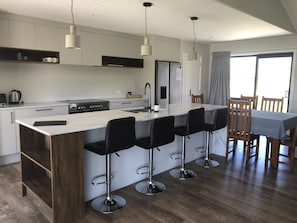 Kitchen / dining area