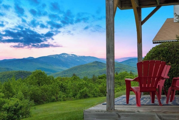 Wake up to breathtaking summer sunrises over the Cascade Mountains, where every view invites adventure and pure serenity.