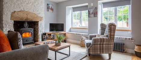 Living Room, Hillside Cottage, Bolthole Retreats