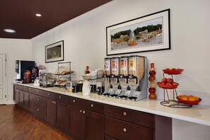 On-site dining area, where you may enjoy delicious breakfasts! 
