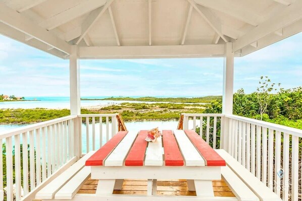 It's a fabulous place to picnic!