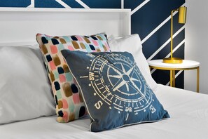 Queen bedroom details