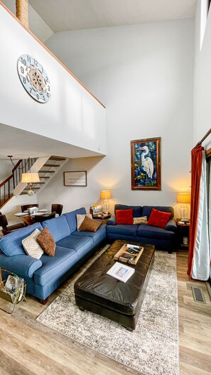 Main living area with 2 story ceilings. 