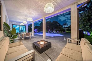 Enjoy cozy fire place with family and friends