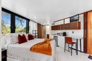 The Master bedroom has a queen-size bed, with a good-sized closet. Sheets are high quality and mattresses are new, comfortable, and well protected with mattress encasement, and waterproof mattress protectors.
