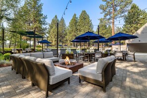 Community fire pit