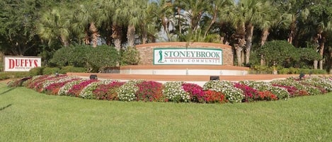 Welcome to the Stoneybrook Community! 613-797-1497
