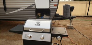 OUTDOOR BBQ WITH UTENSILS