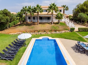 Luxury Algarve Villa | 4 Bedrooms | Villa Salvador | Pool Table | Private Pool | Pera