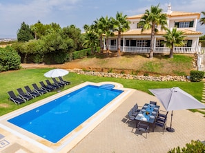 Luxury Algarve Villa | 4 Bedrooms | Villa Salvador | Pool Table | Private Pool | Pera