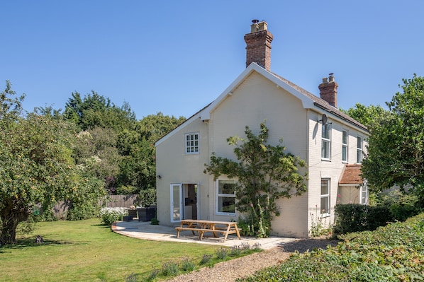 Brook House, Brinton: Side elevation