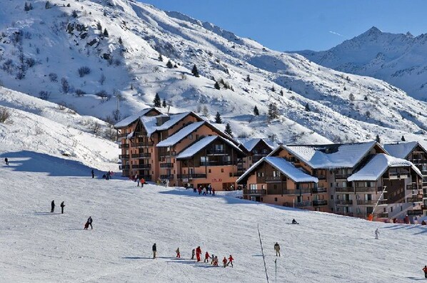 Snow and ski sports