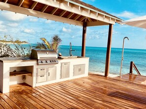 Outdoor kitchen with a view, outdoor shower 
