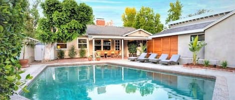 Pool Home in sunny Los Angeles