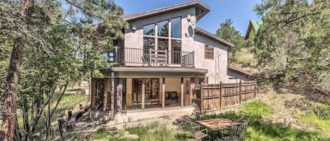 Ruidoso Vacation Rental | 4BR | 3BA | Stairs Required to Access | 2 Stories