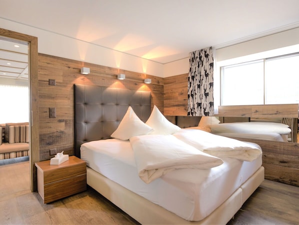 Meubles, Propriété, Confort, Bâtiment, Bois, Design Intérieur, Cadre De Lit, Fenêtre, Sol, Sol