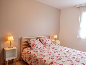 Eigentum, Möbel, Komfort, Fenster, Holz, Textil, Beleuchtung, Interior Design, Flooring