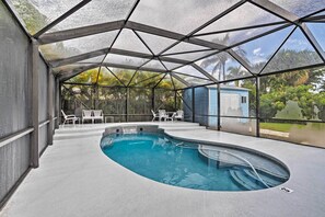 Private Screened Pool