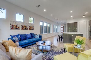 Open Kitchen/ Living Room 