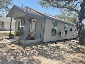 Coasta Casita side view.