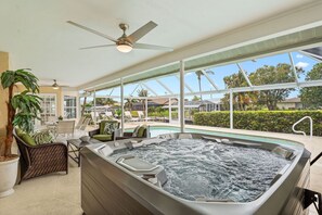 Relax in the hot tub, play in the pool, sunsets that overlook the dock!