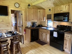Cabin Full Kitchen with all the amenities (including a dishwasher!)