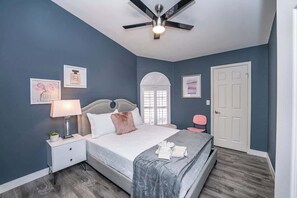 Relax after a long day of exploring the city in our super comfortable beds. Your sleep matters to us so we made sure our beds have high thread count linens to guarantee a great nights’ sleep!