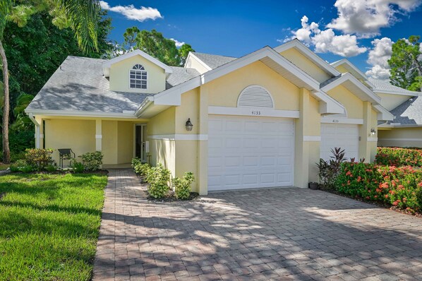 BRK4133 - Beautiful new remodeled and tasteful decorated 3 bedroom, 2 bathroom villa in Breckenridge