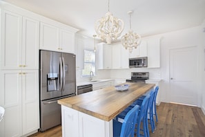 21-Periwinkle-Kitchen