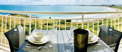 Balcony with amazing oceanview, OrientBeach and St Barth Island on background