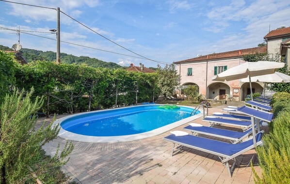 pool