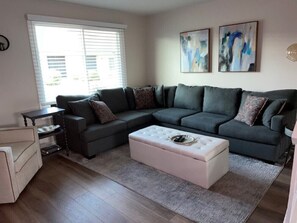 Family room with easy push up blinds