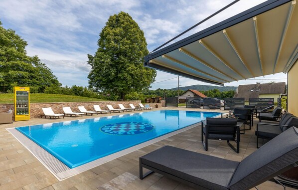 pool