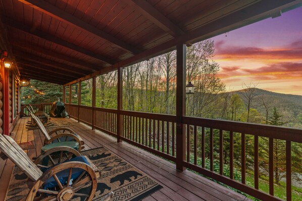 My wife's happy place! Awe-inspiring mountain views from the covered porch. 