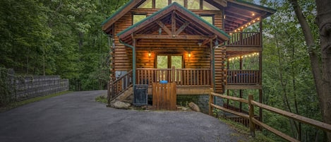 Whispering Canyon at dusk. Sit out on the decks to enjoy the cool evening air.