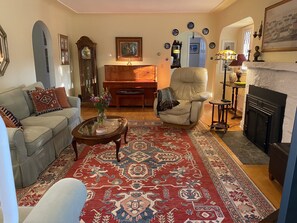 Living room (view from sun room).