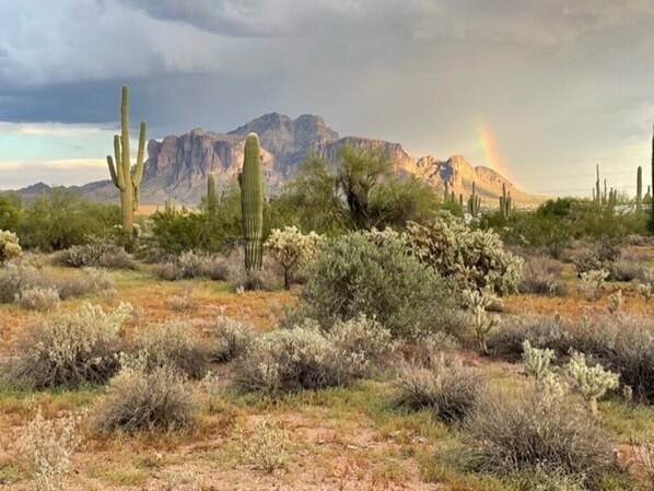 Superstition Mountain View