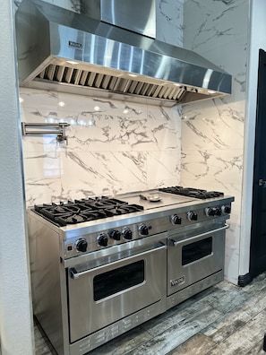 60 in Viking Professional Range with double ovens