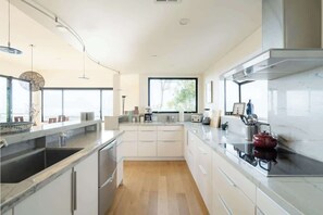 Cooking is always a pleasure in the spacious kitchen with everything right at your fingertips