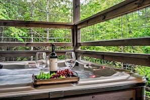 Bain à remous extérieur