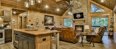 Beautiful, Modern and Open Kitchen