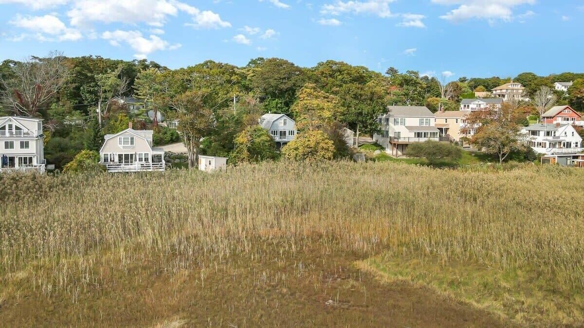 Walk To Good Harbor, OCEAN VIEWS, Open All Year!