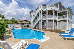 Private Pool Area