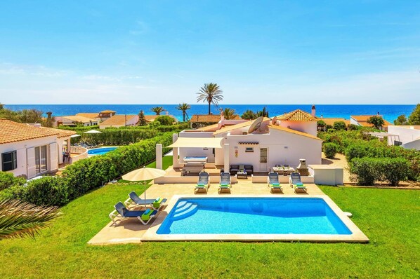 Villa Rosa Tomas image