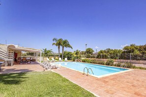 Villa Garofani image