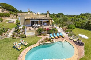 Villa Horta image