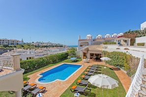 Villa Tess image