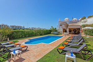 Villa Tess image